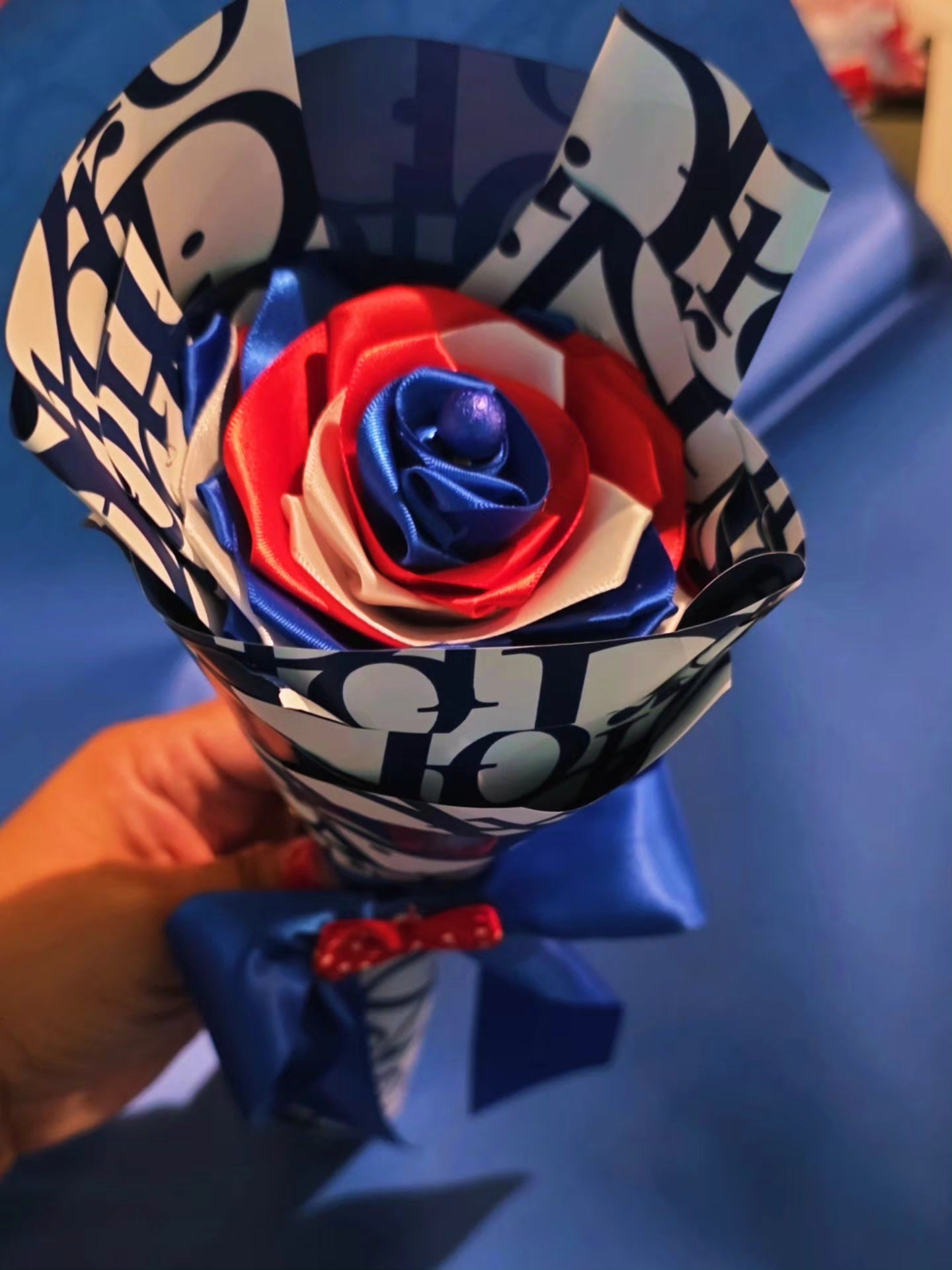 🌹🇺🇸 Patriotic Ribbon Rose Bouquet 🇺🇸🌹